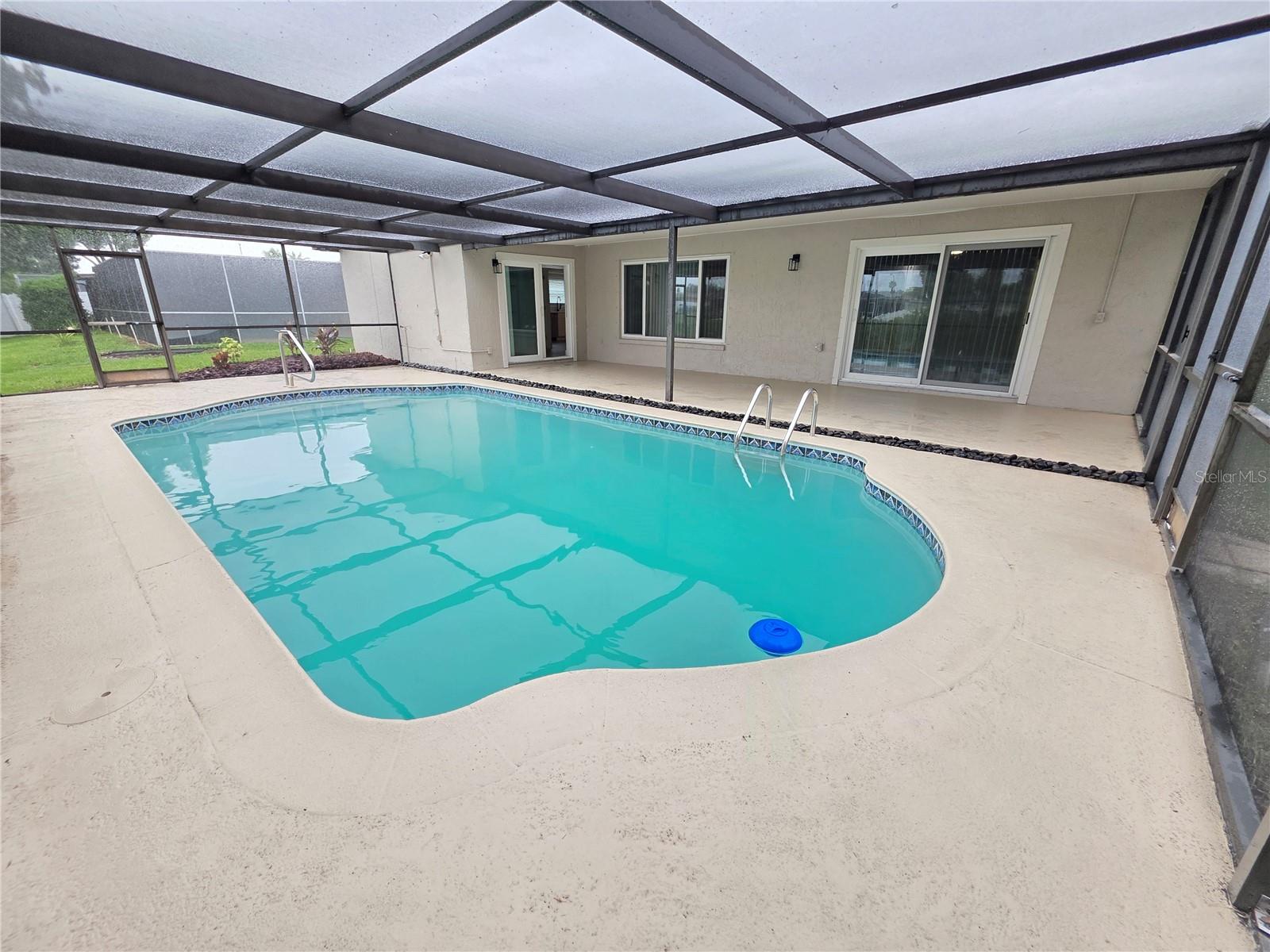 THE LAKES - Residential