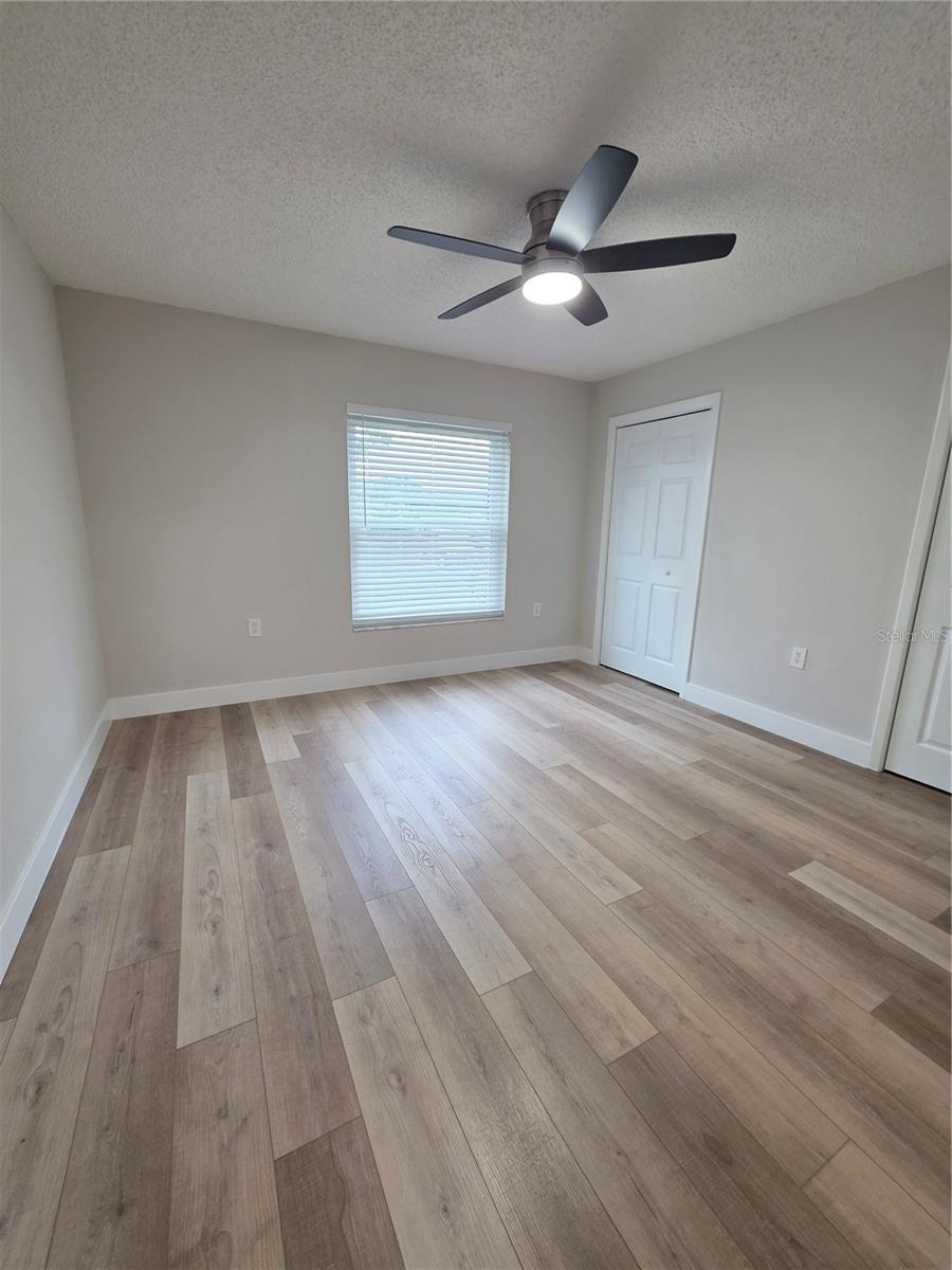THE LAKES - Residential