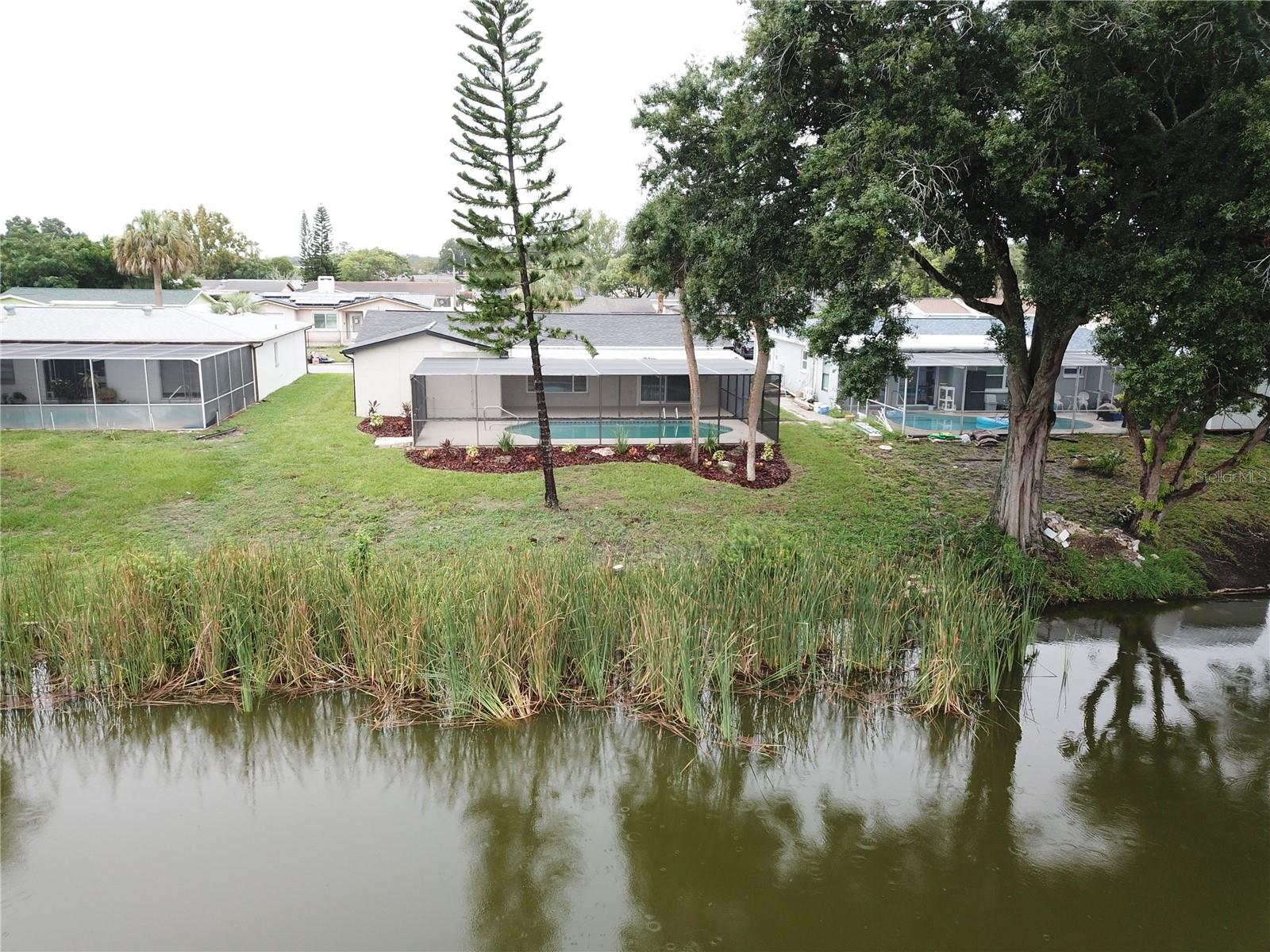 THE LAKES - Residential