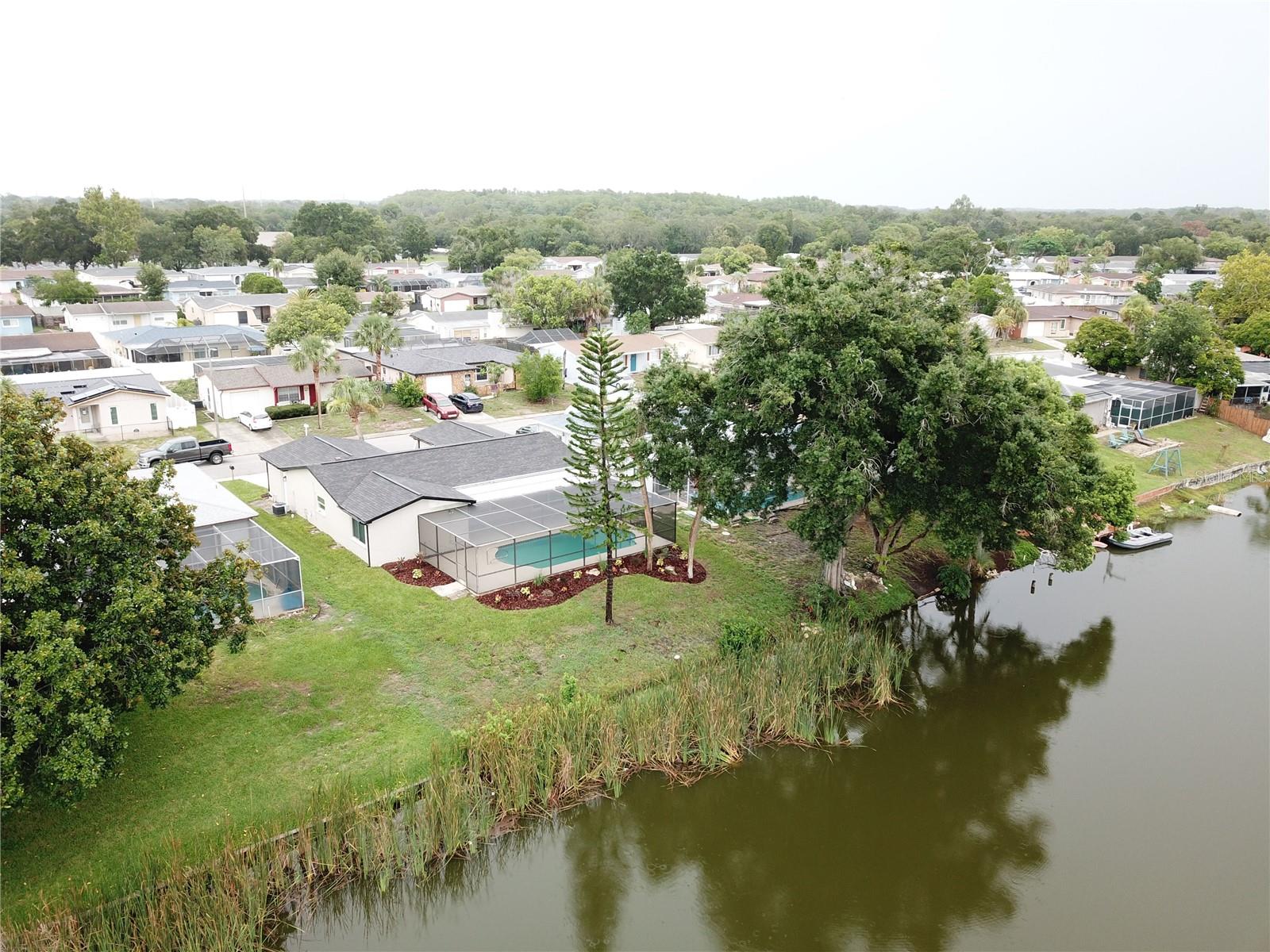 THE LAKES - Residential