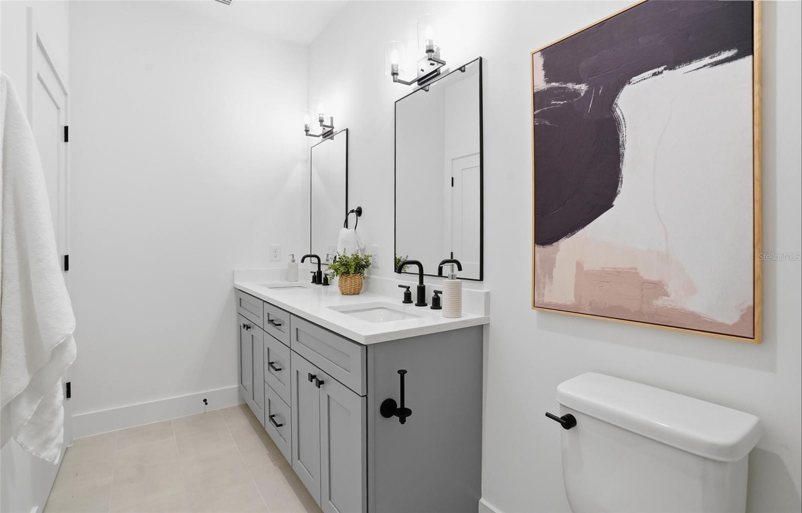 THE HARPER AND THE SAMSON - Residential Lease