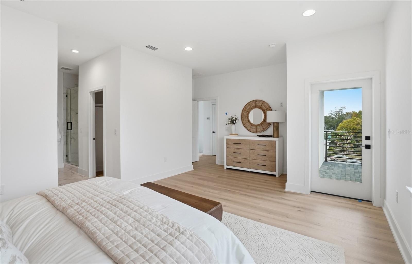 THE HARPER AND THE SAMSON - Residential Lease