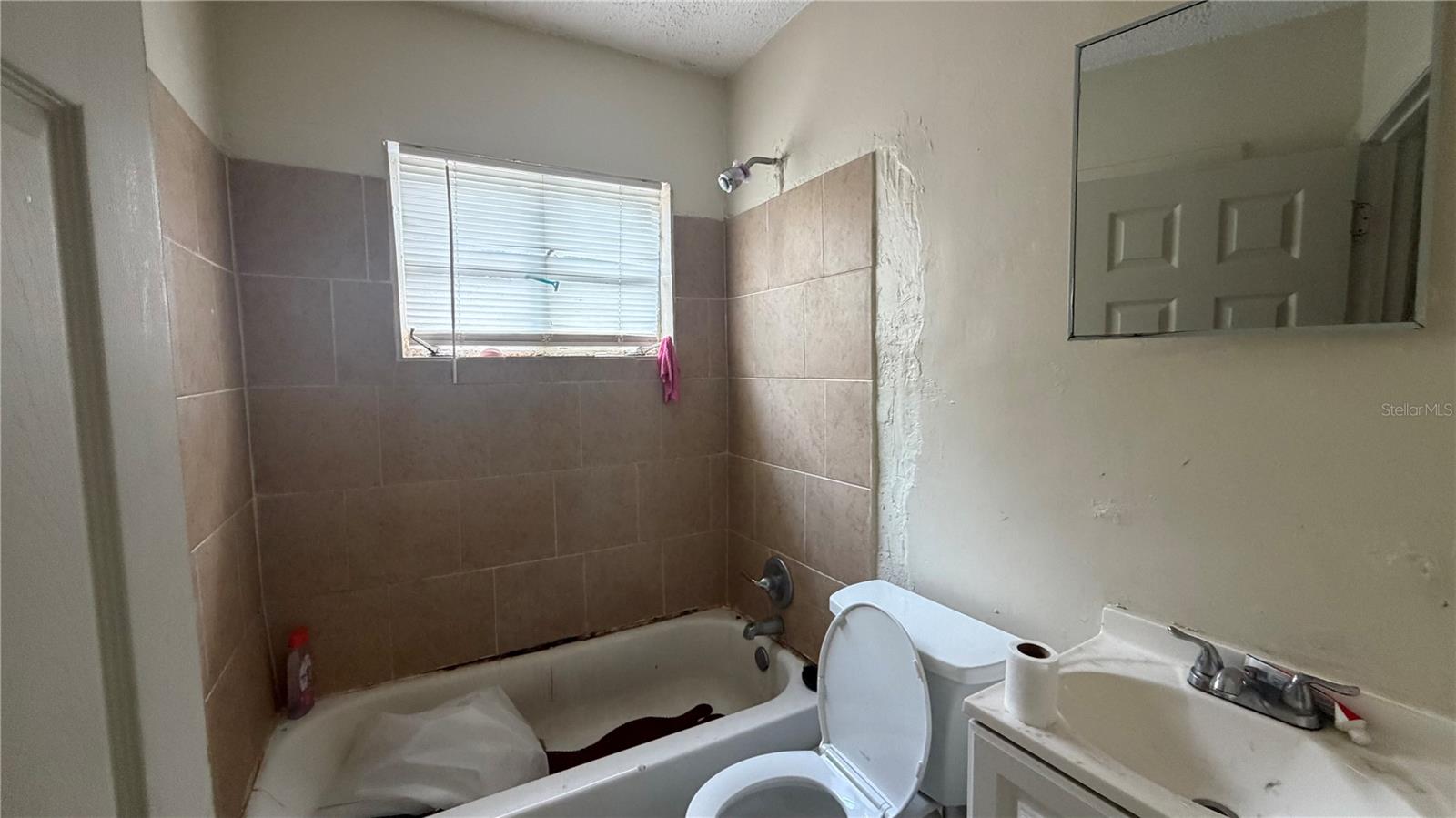 MORGANS ADD 01 - Residential Income