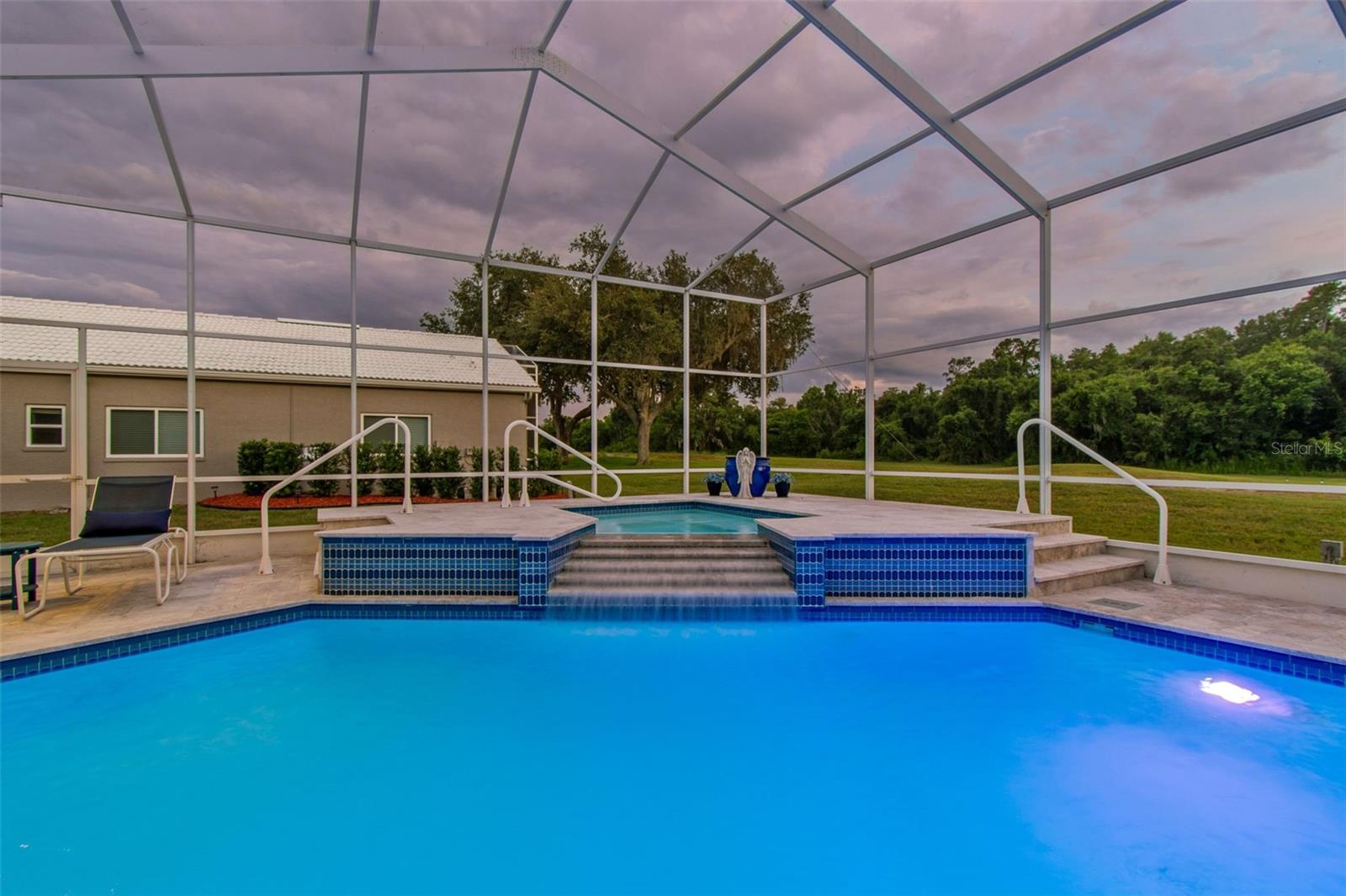 CRESCENT OAKS COUNTRY CLUB REGENCY PH 2 - Residential