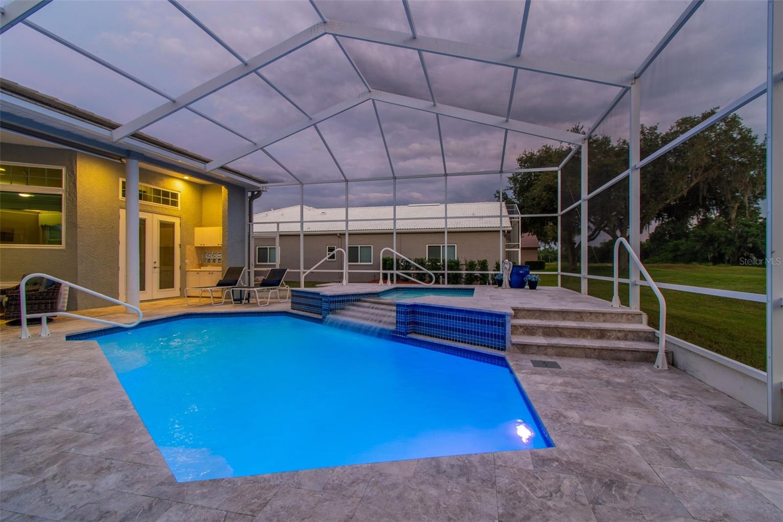 CRESCENT OAKS COUNTRY CLUB REGENCY PH 2 - Residential