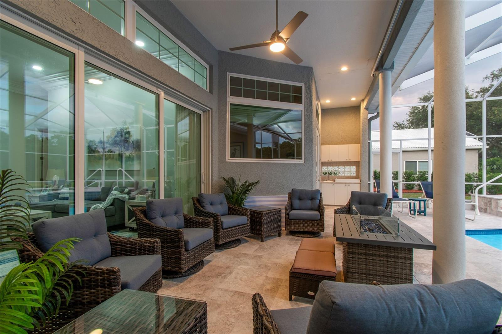 CRESCENT OAKS COUNTRY CLUB REGENCY PH 2 - Residential