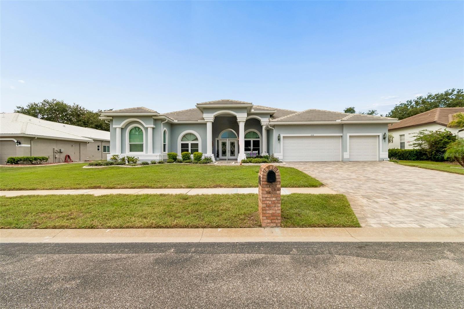 CRESCENT OAKS COUNTRY CLUB REGENCY PH 2 - Residential