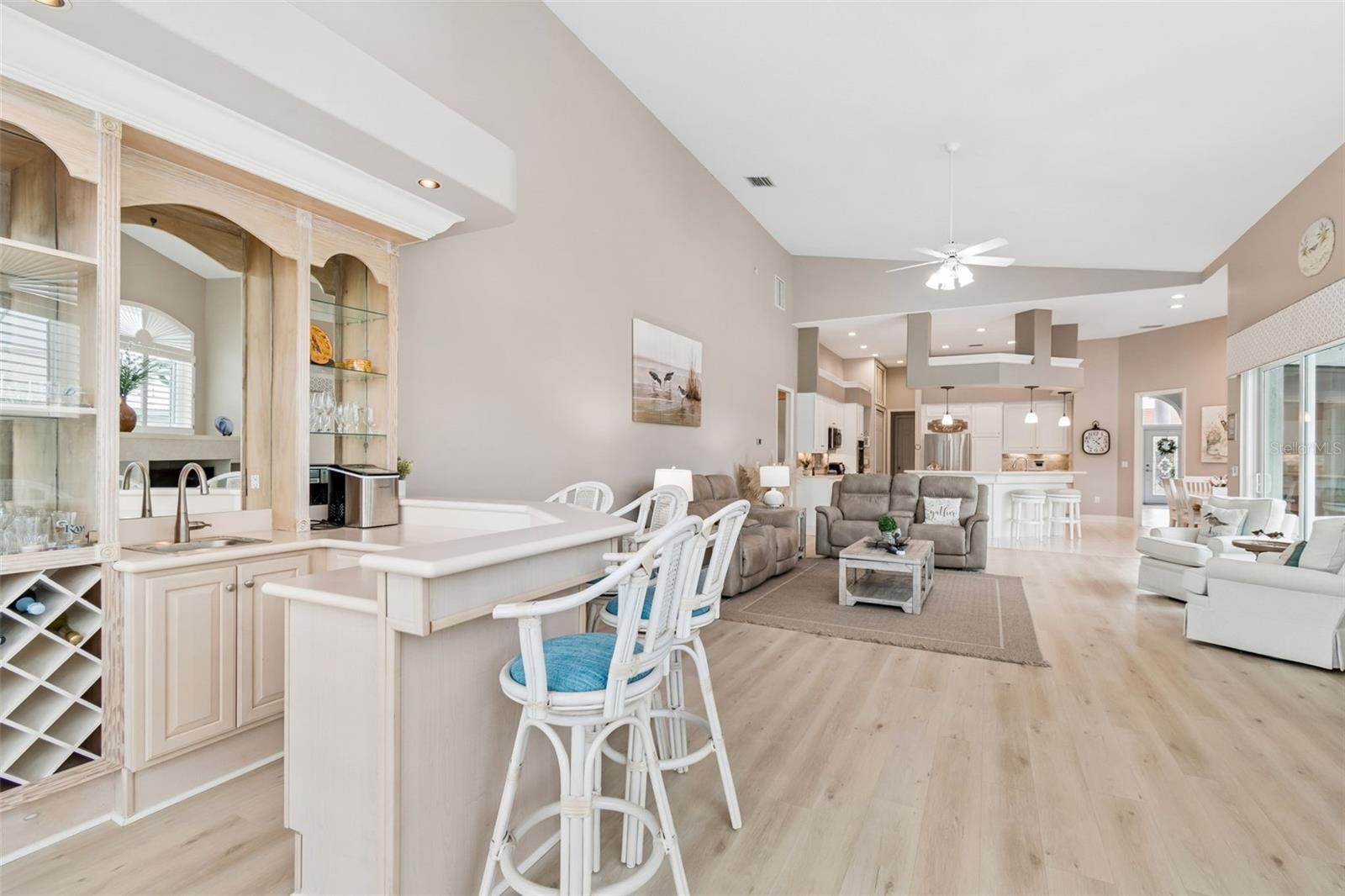 CRESCENT OAKS COUNTRY CLUB REGENCY PH 2 - Residential