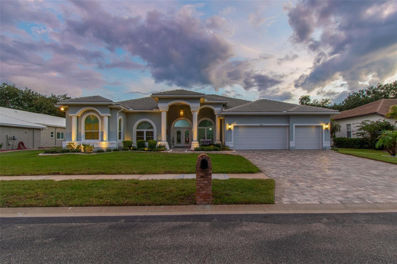 CRESCENT OAKS COUNTRY CLUB REGENCY PH 2 - Residential