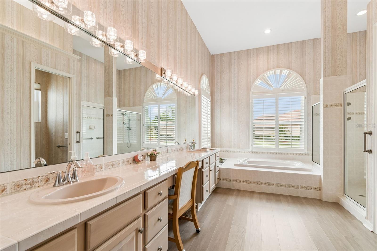 CRESCENT OAKS COUNTRY CLUB REGENCY PH 2 - Residential