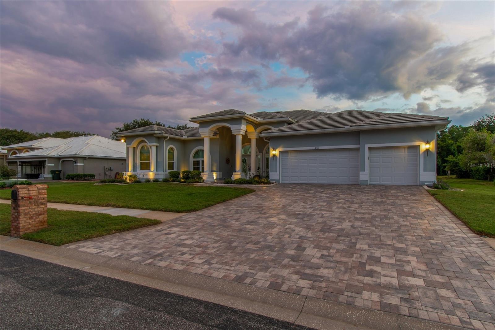 CRESCENT OAKS COUNTRY CLUB REGENCY PH 2 - Residential