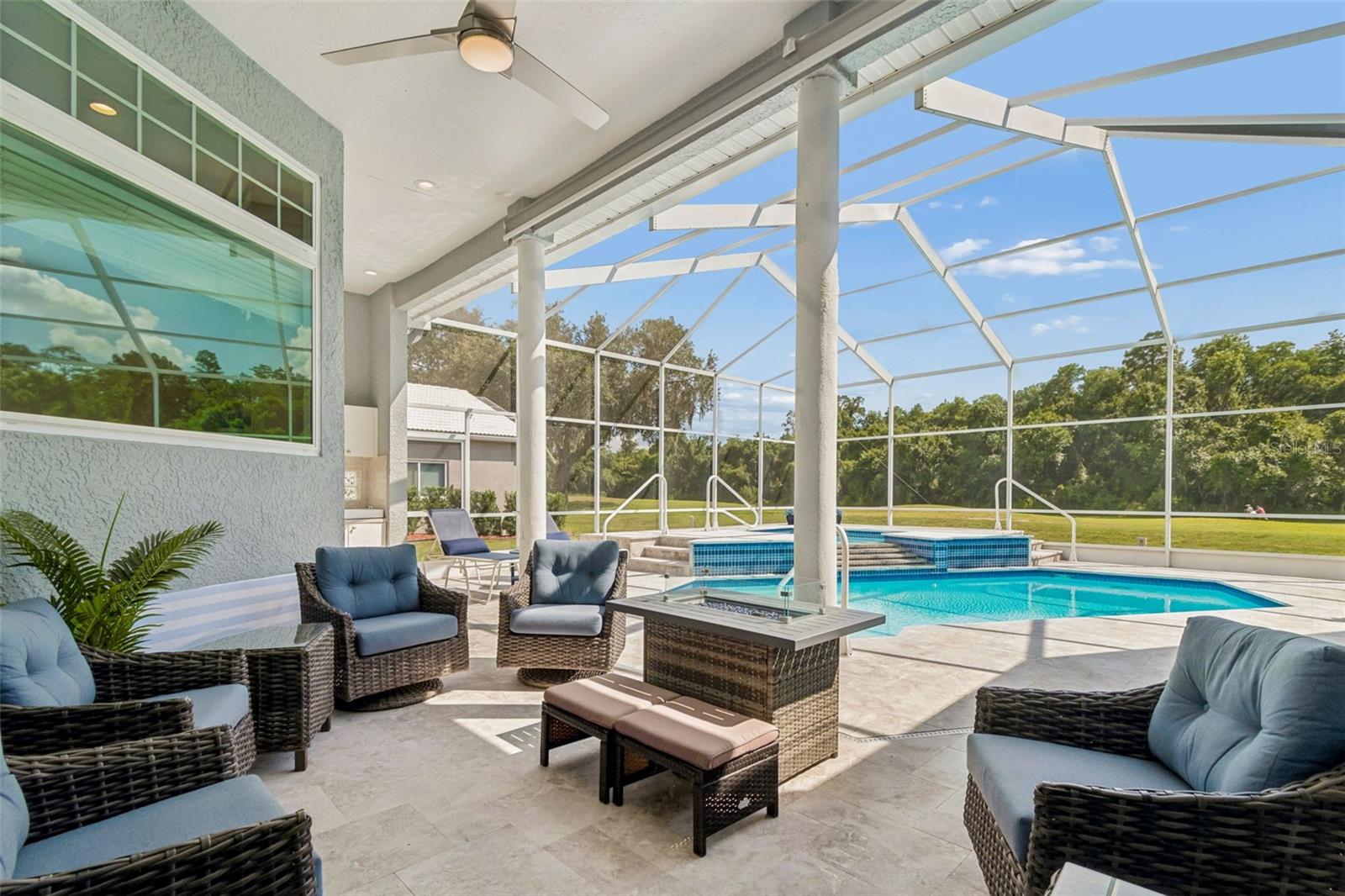 CRESCENT OAKS COUNTRY CLUB REGENCY PH 2 - Residential