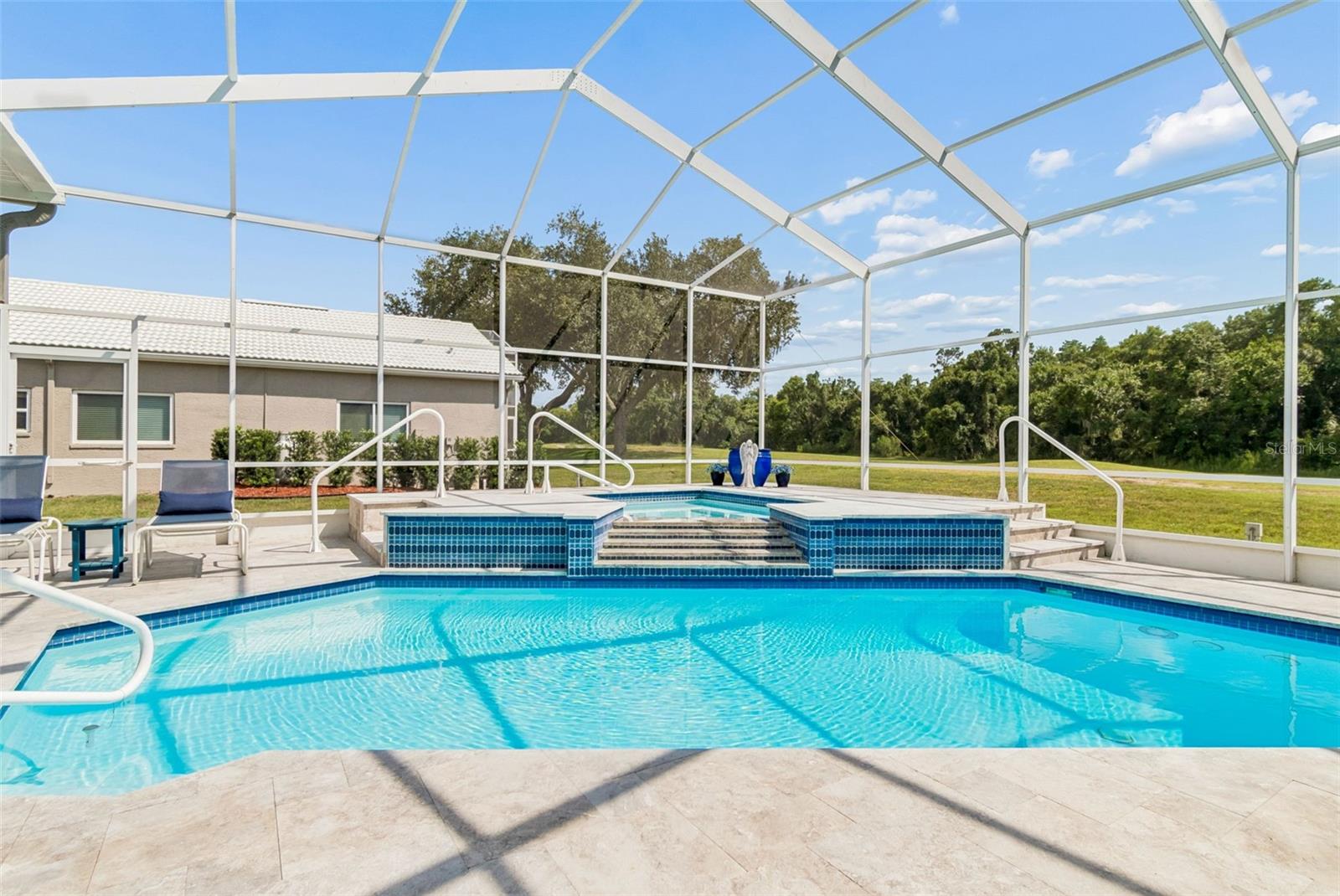 CRESCENT OAKS COUNTRY CLUB REGENCY PH 2 - Residential