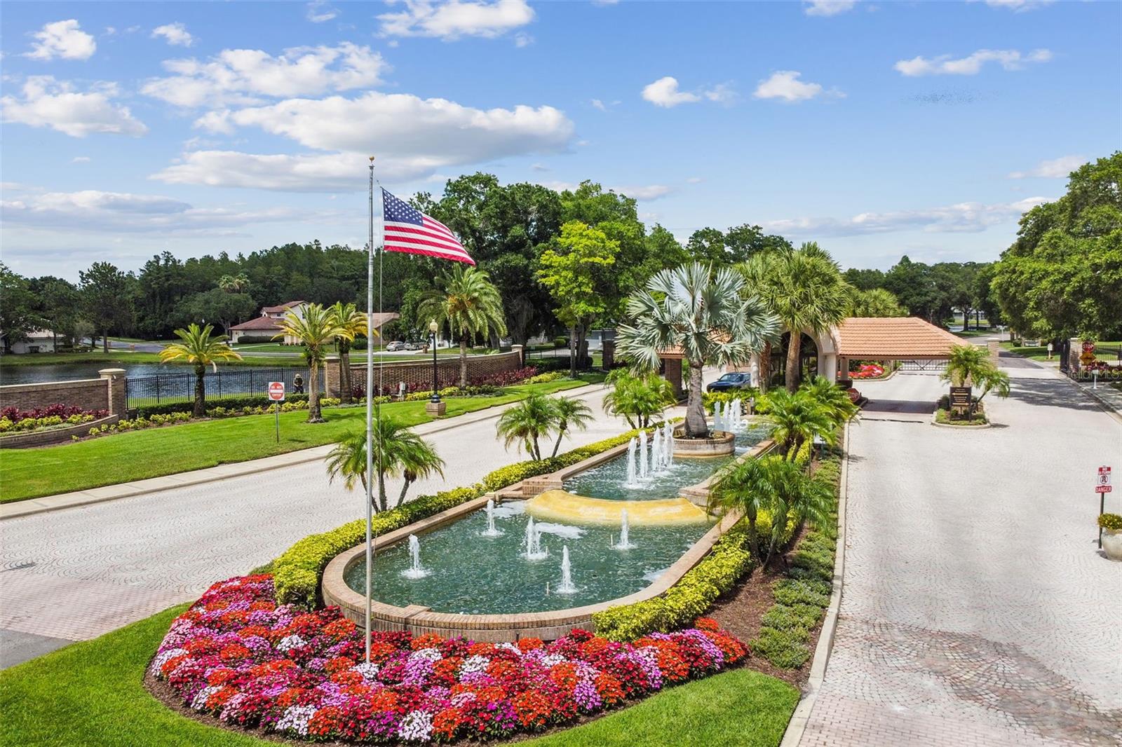 CRESCENT OAKS COUNTRY CLUB REGENCY PH 2 - Residential