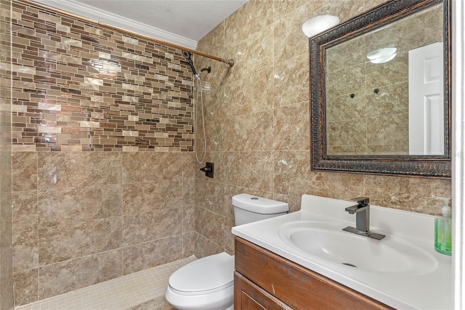 GREENWOOD LAKES - Residential