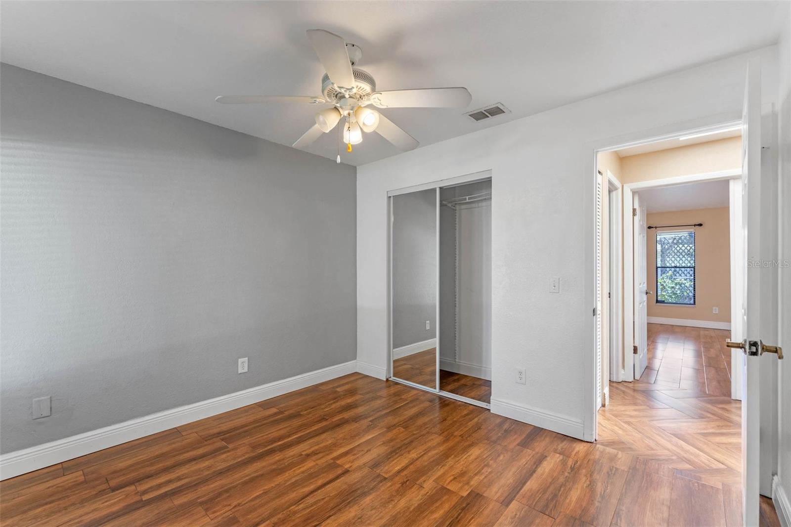 GREENWOOD LAKES - Residential