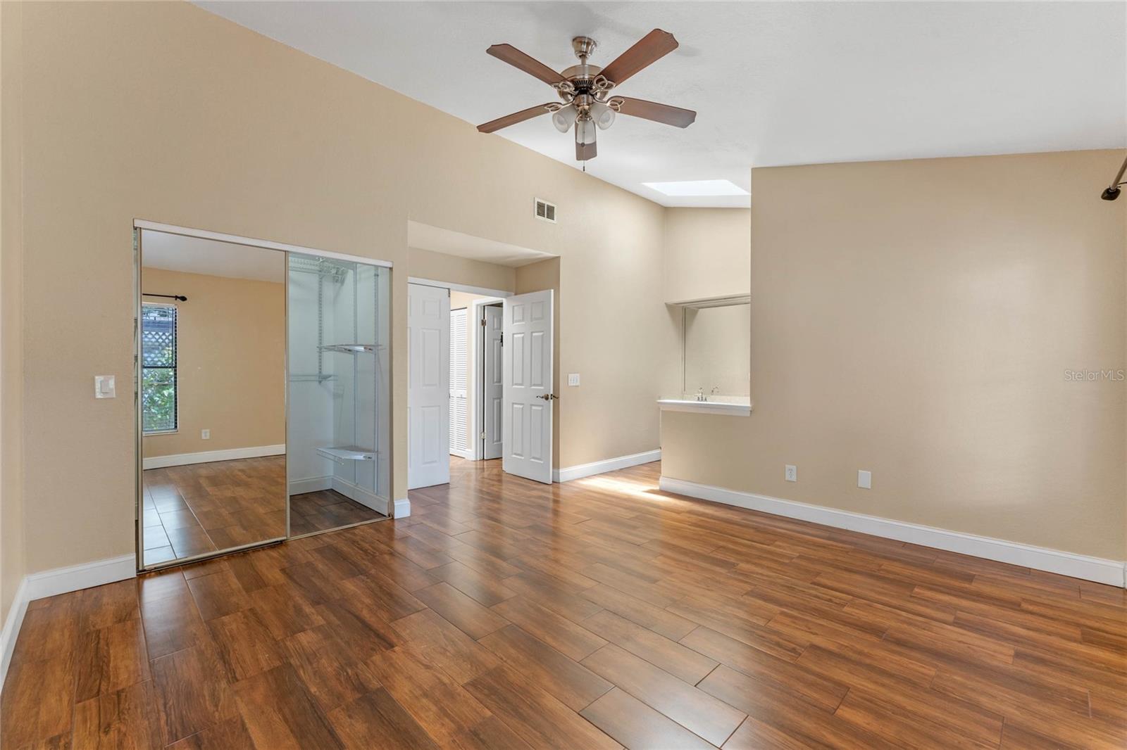 GREENWOOD LAKES - Residential