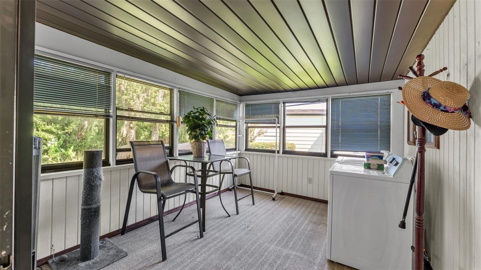 COLONNADES PH 01 - Residential