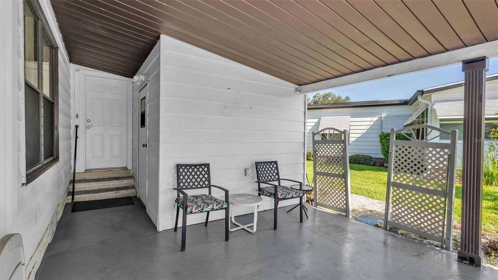 COLONNADES PH 01 - Residential