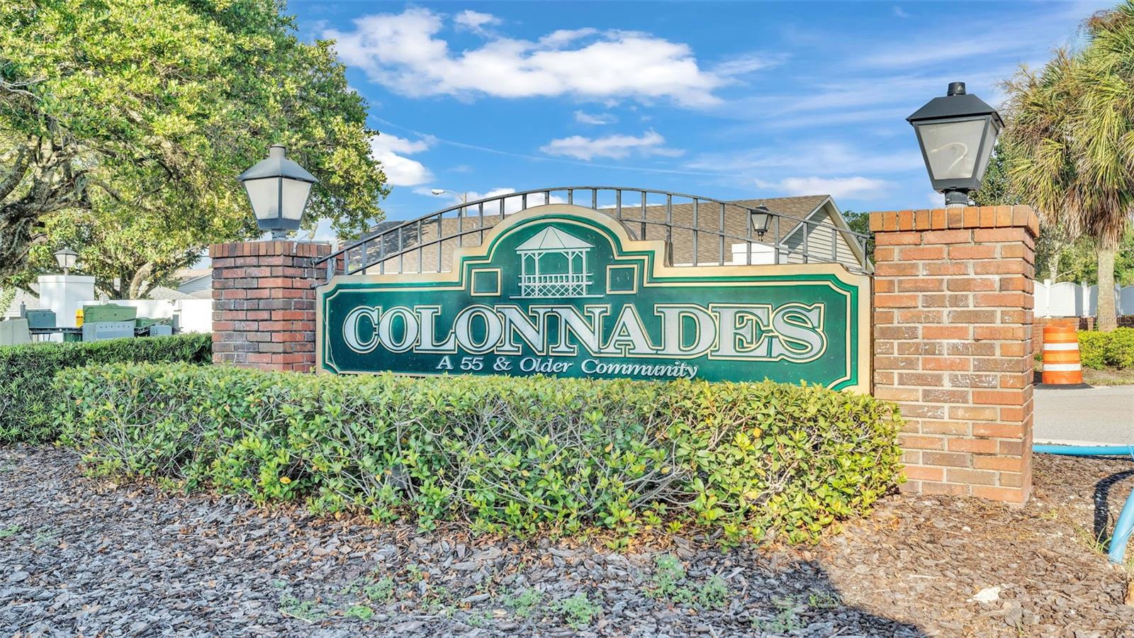 COLONNADES PH 01 - Residential