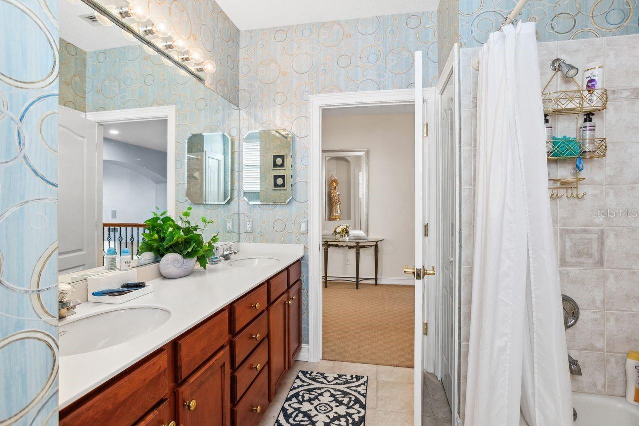 BAYOU CLUB ESTATES TR 5 PH 1 - Residential