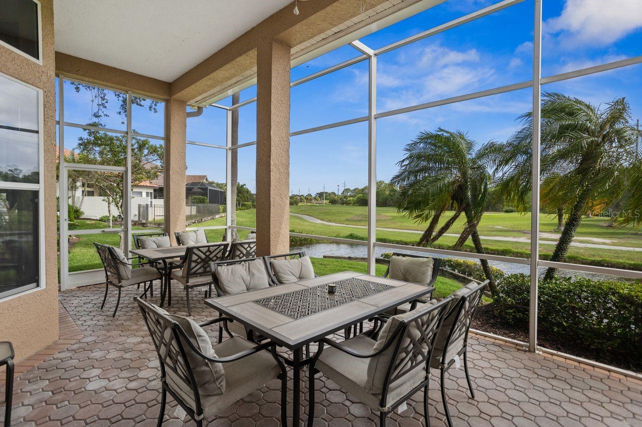 BAYOU CLUB ESTATES TR 5 PH 1 - Residential