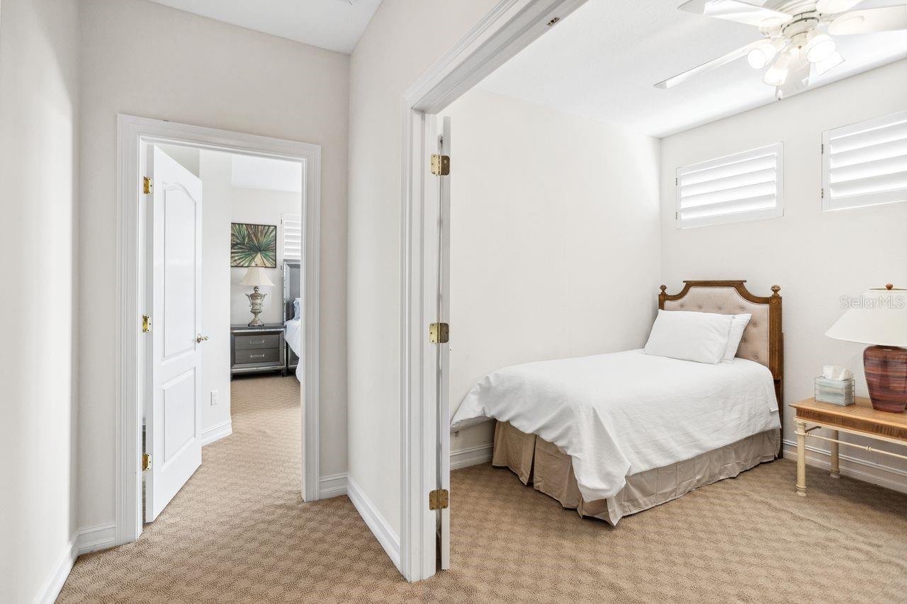 BAYOU CLUB ESTATES TR 5 PH 1 - Residential