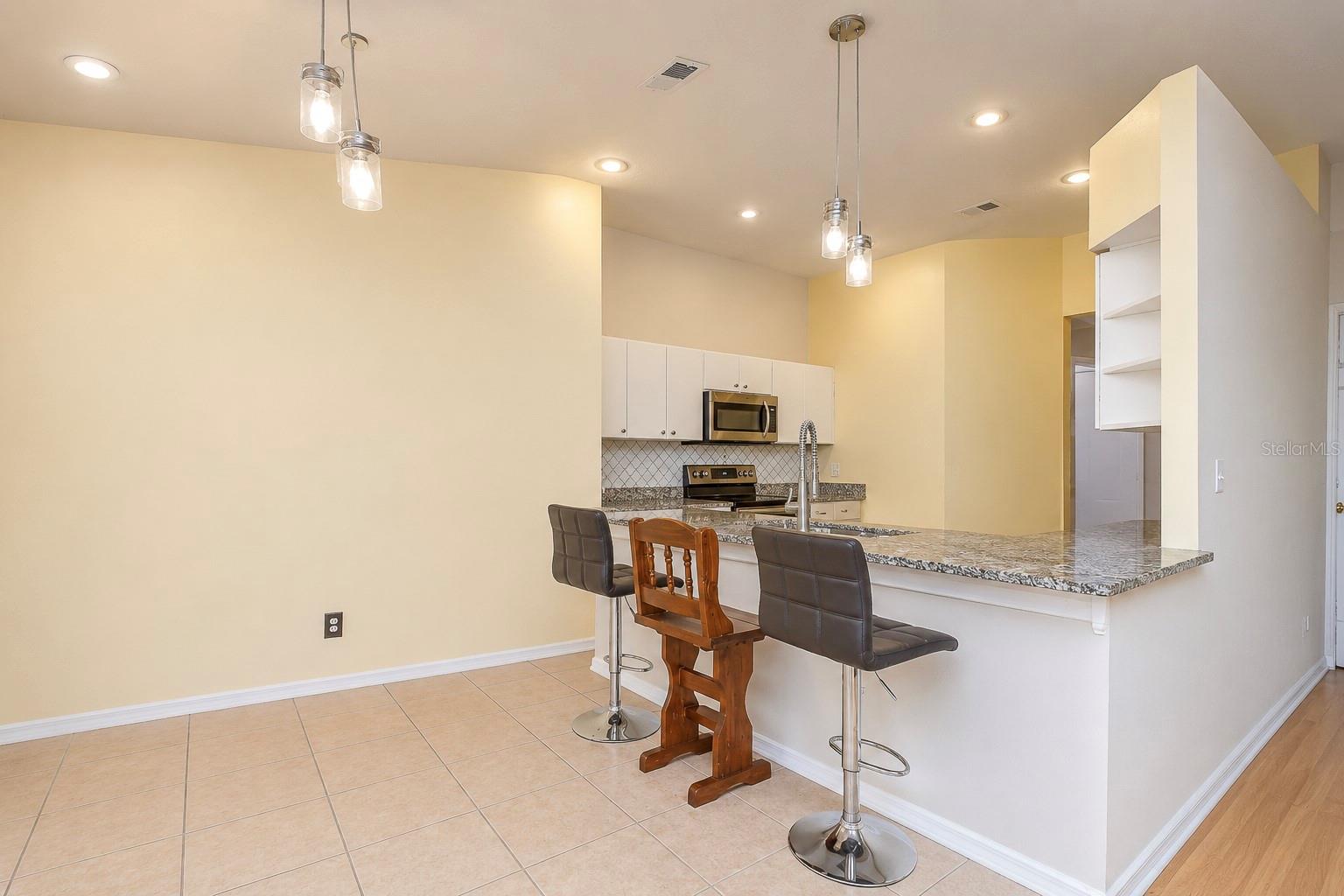 BLOOMINGDALE - Residential