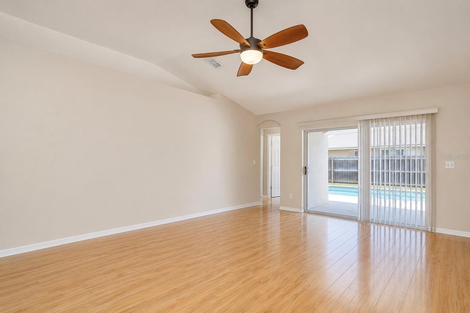 BLOOMINGDALE - Residential