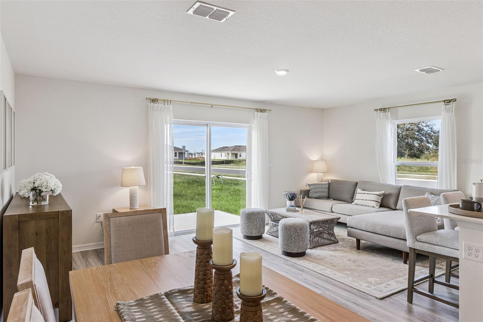 HAWTHORNE RANCH - Residential