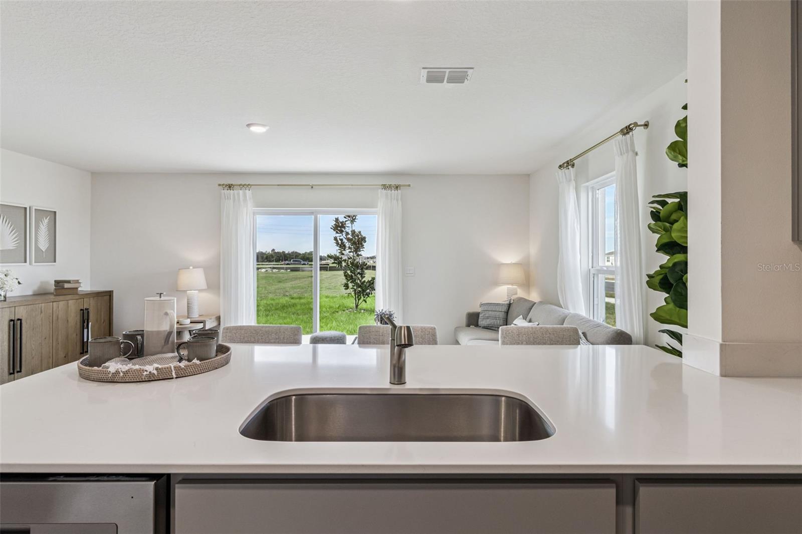 HAWTHORNE RANCH - Residential