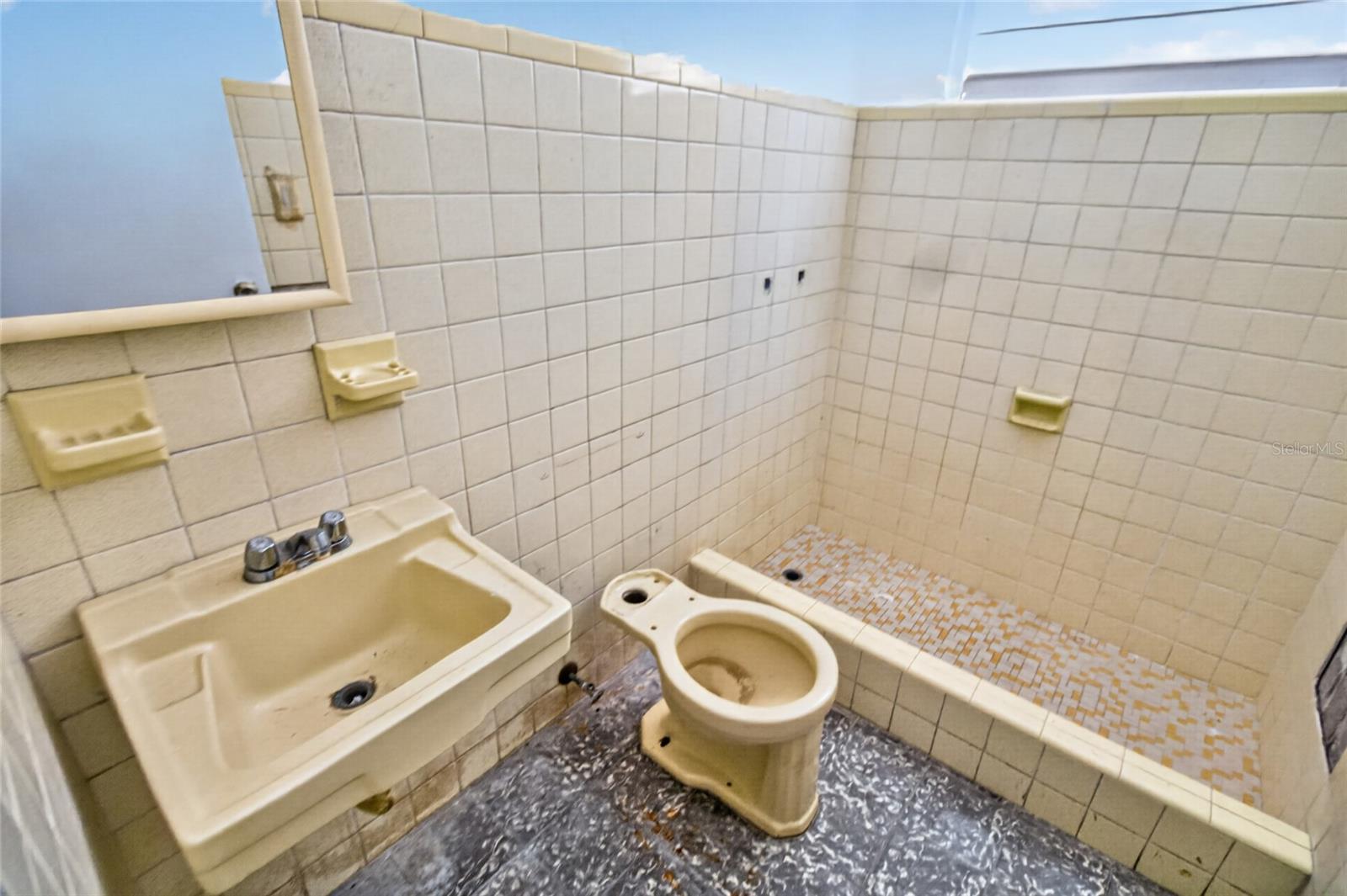 URBANIZACIÓN REPARTO MARQUEZ - Residential