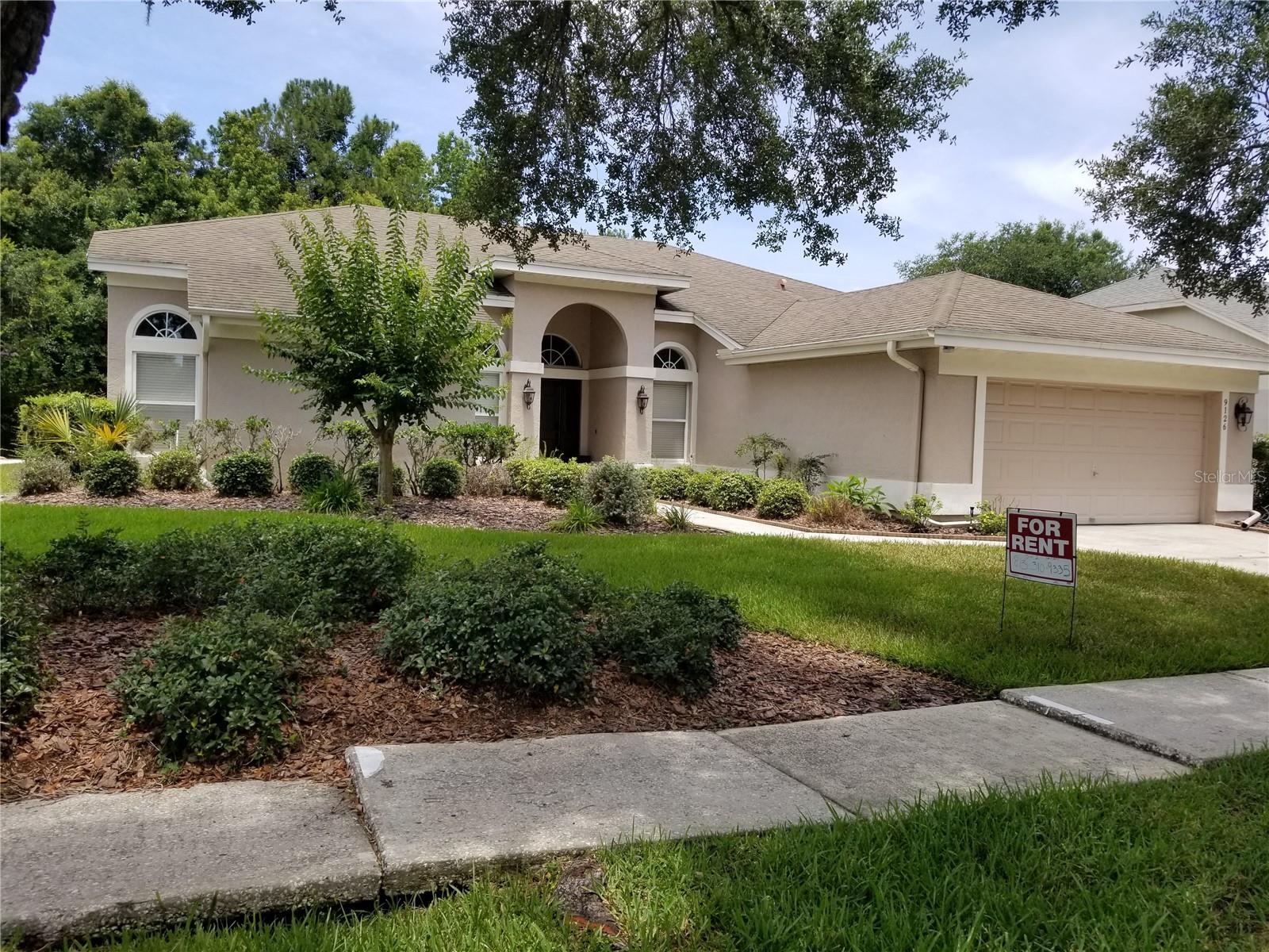 CROSS CREEK UNIT 1 - Residential Lease