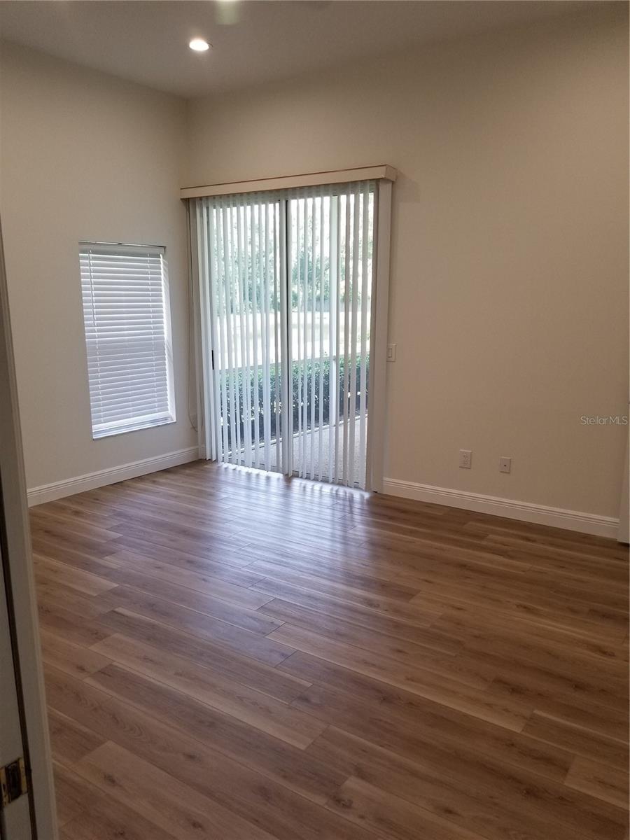 CROSS CREEK UNIT 1 - Residential Lease
