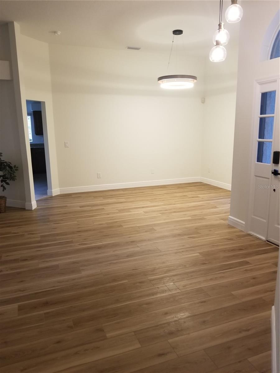 CROSS CREEK UNIT 1 - Residential Lease