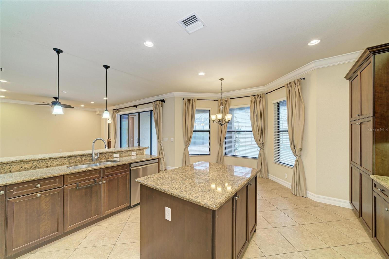 RIVERSTONE - Residential
