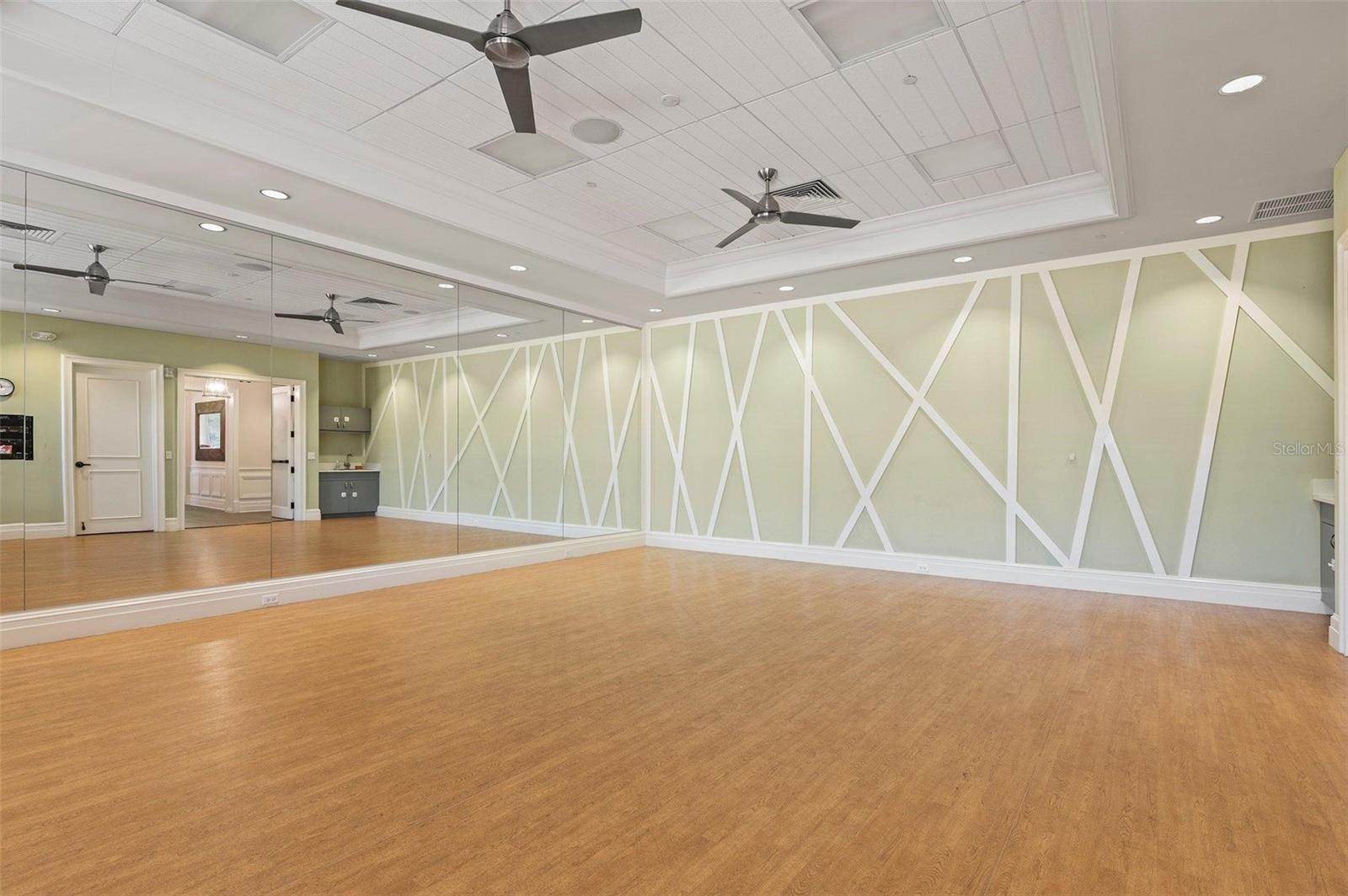 RIVERSTONE - Residential