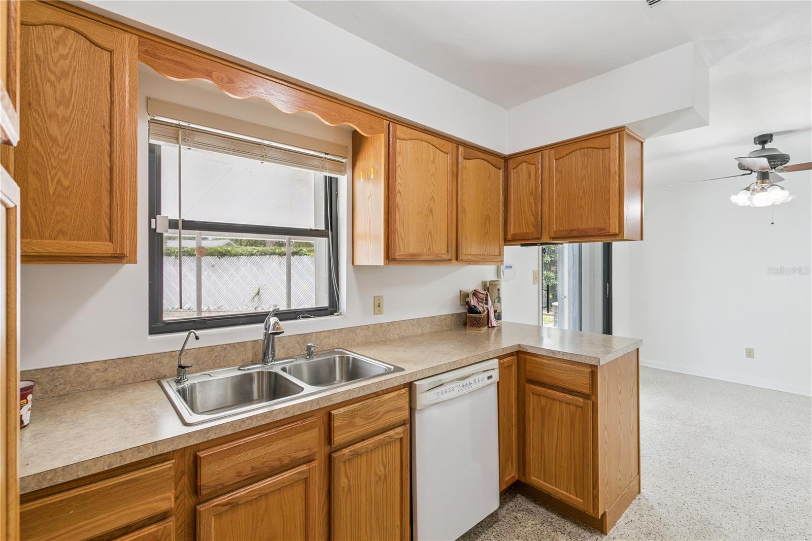 OAKLAND ESTATES 1ST SEC - Residential