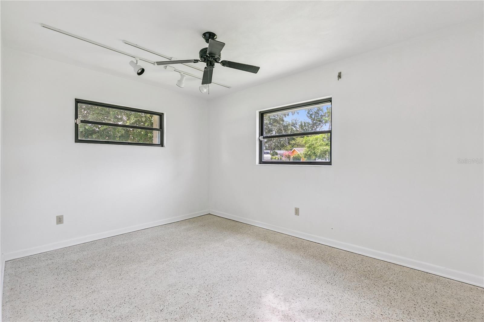 OAKLAND ESTATES 1ST SEC - Residential