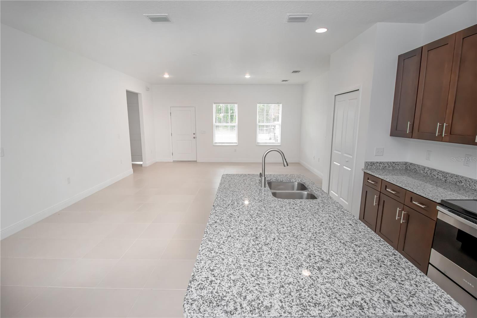 MARION OAKS UN 10 - Residential
