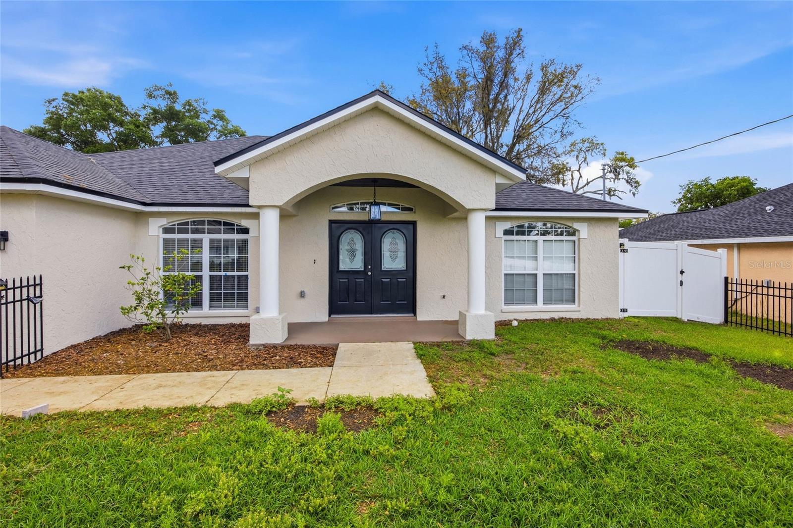 MAGNOLIA SHORES - Residential