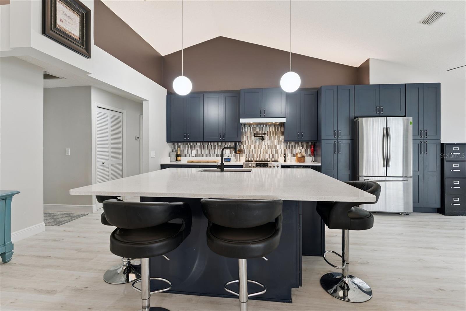 SEVEN HILLS - Residential