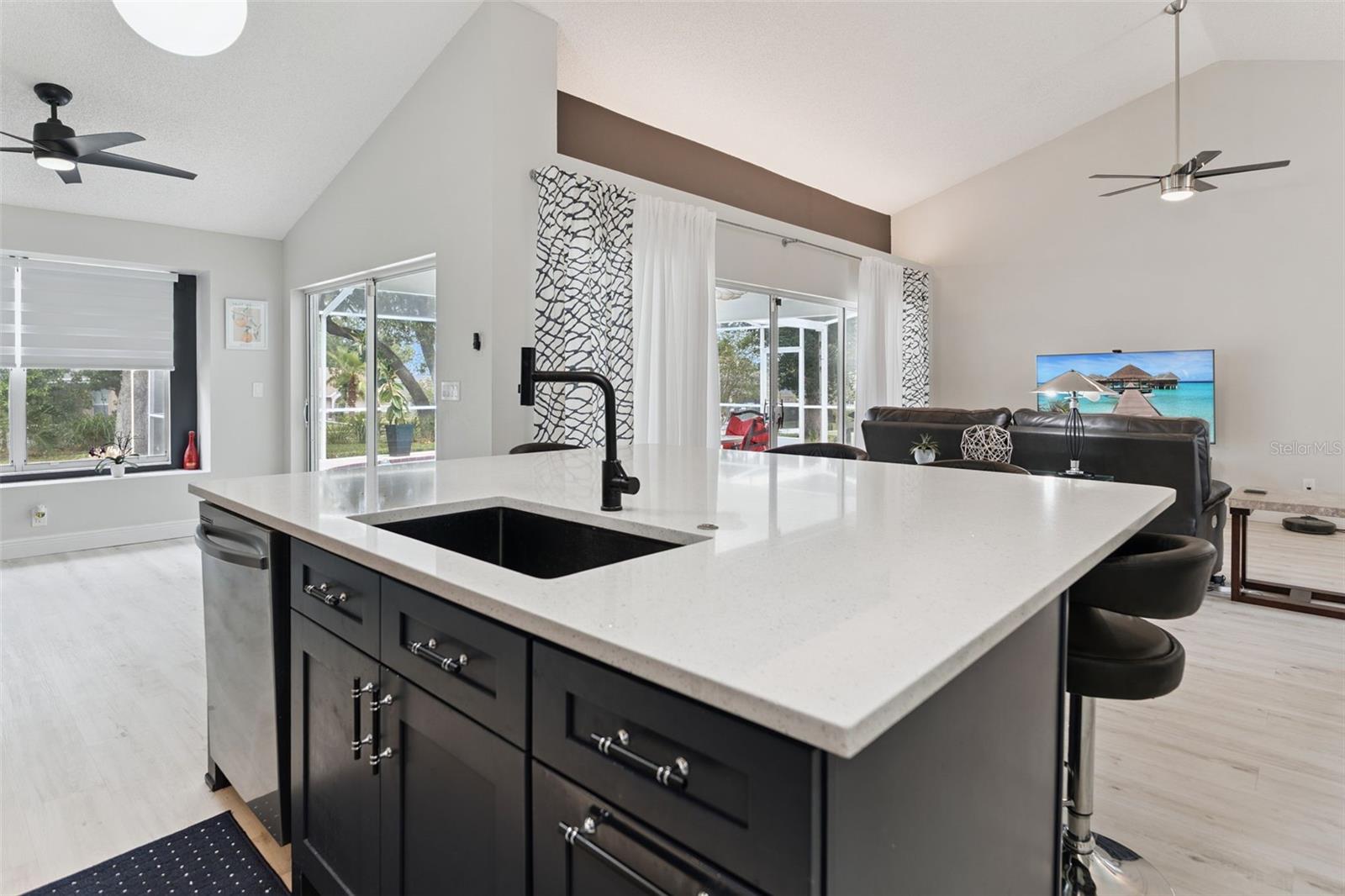 SEVEN HILLS - Residential