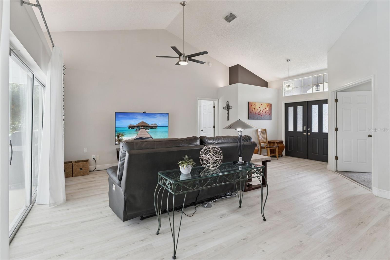 SEVEN HILLS - Residential