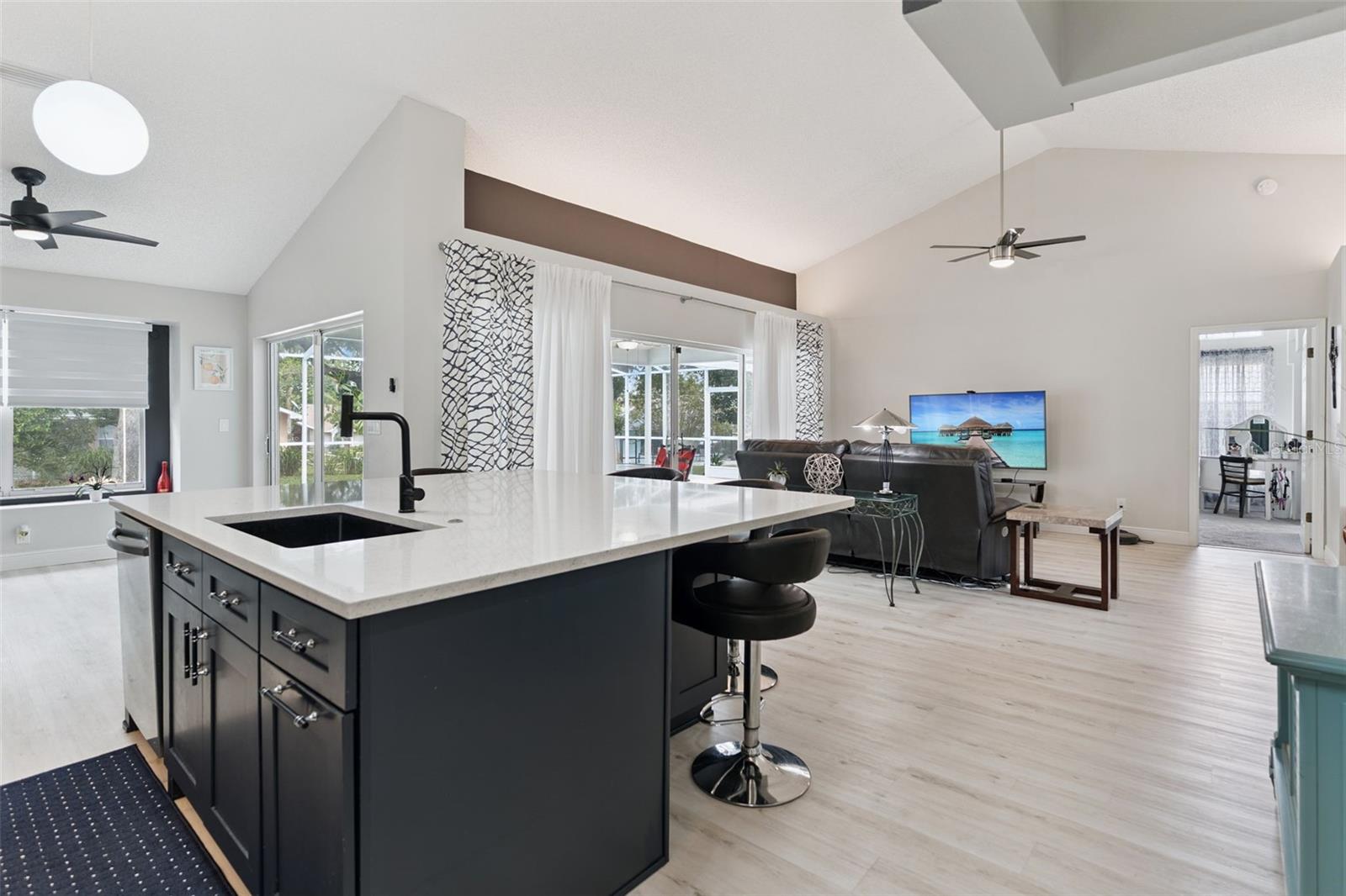 SEVEN HILLS - Residential