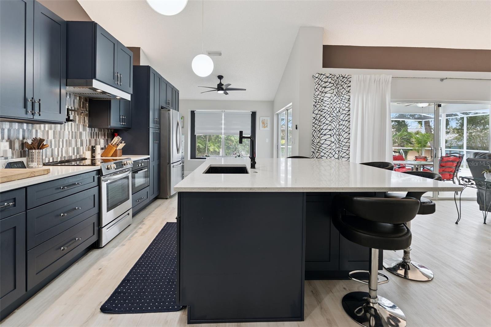 SEVEN HILLS - Residential
