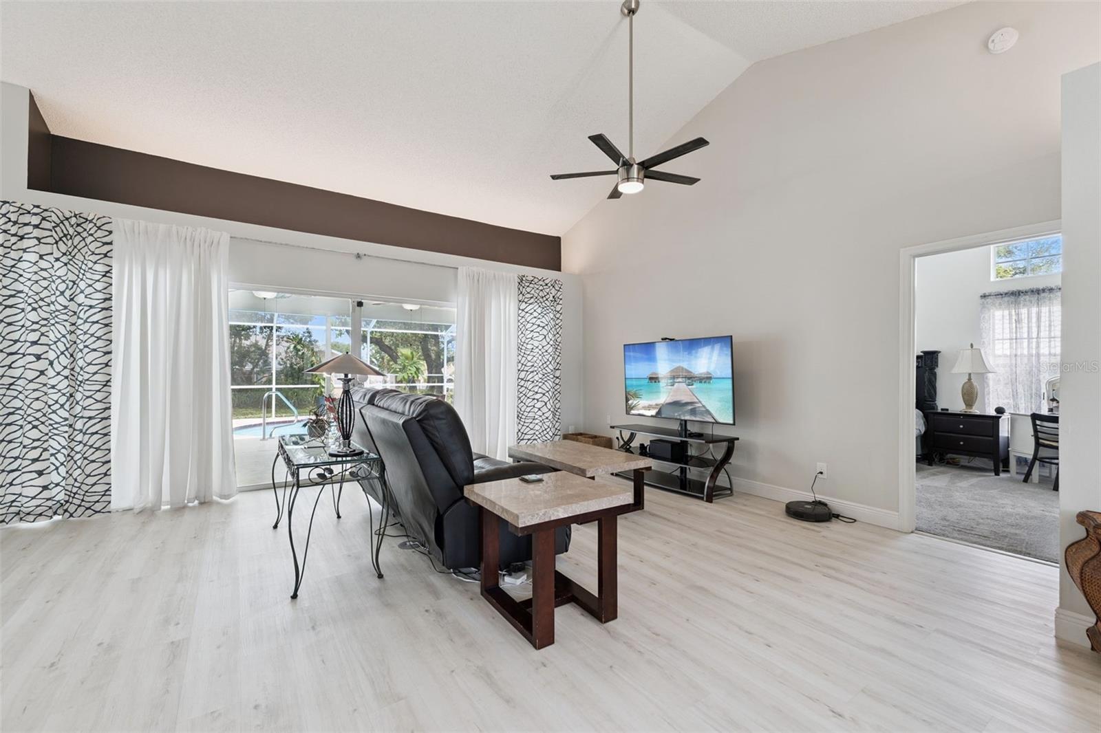 SEVEN HILLS - Residential