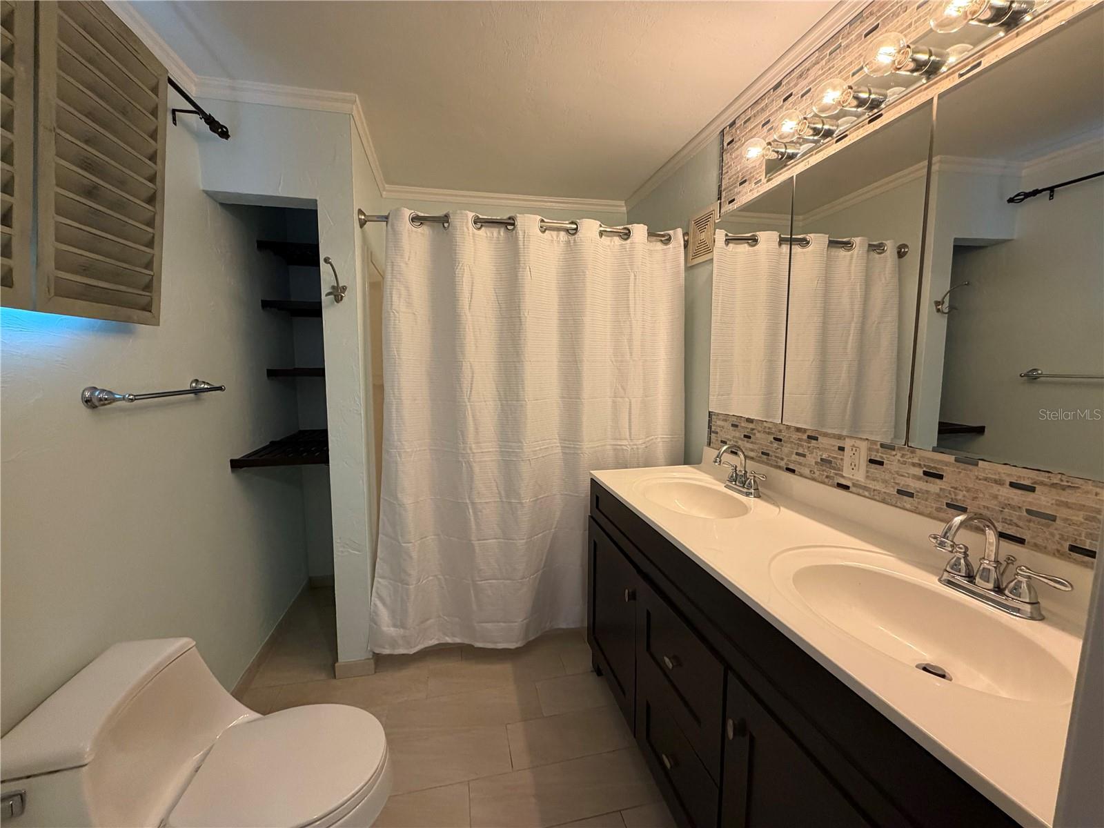 GOLF VIEW ESTATES - Residential Lease