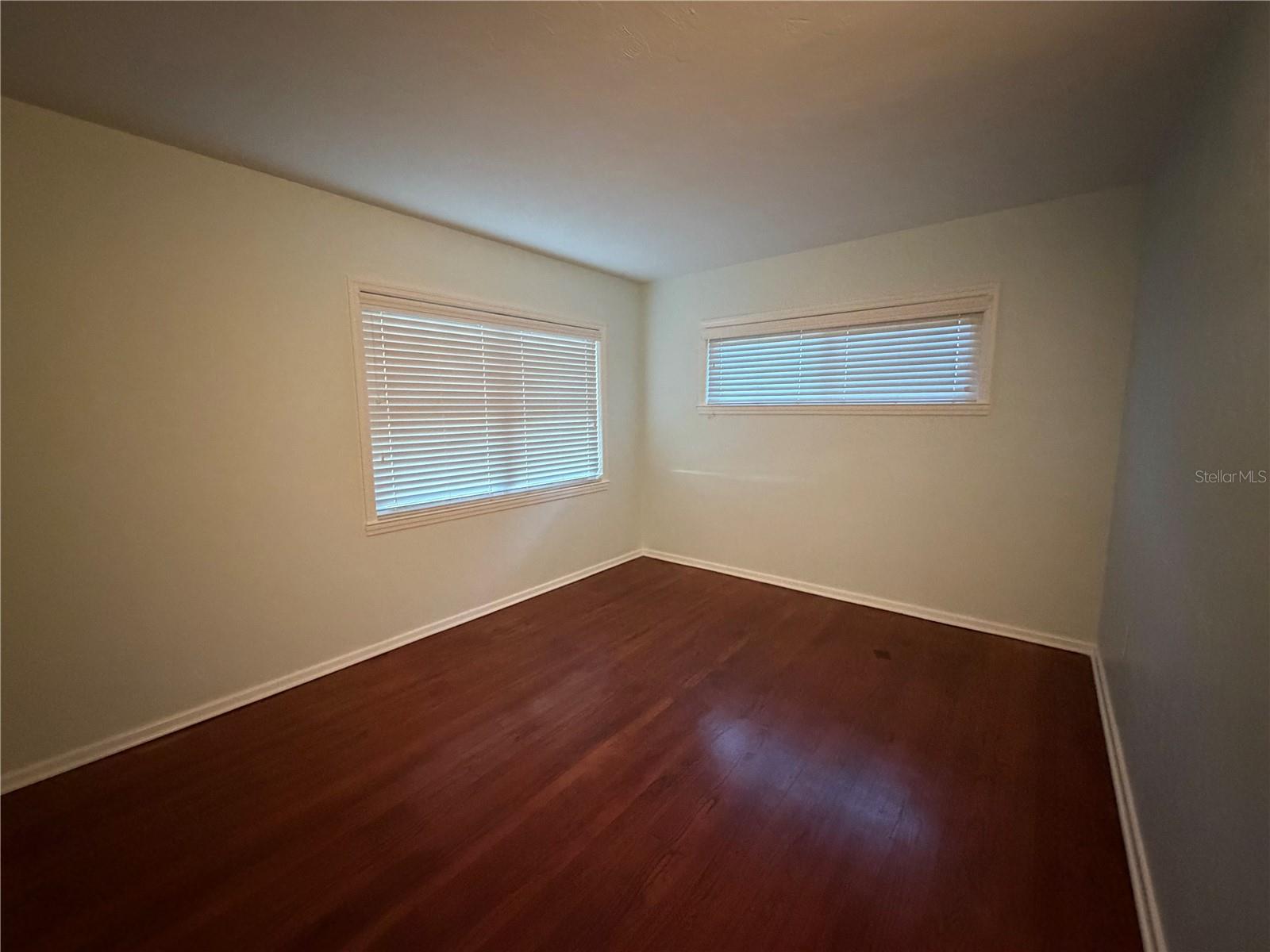 GOLF VIEW ESTATES - Residential Lease