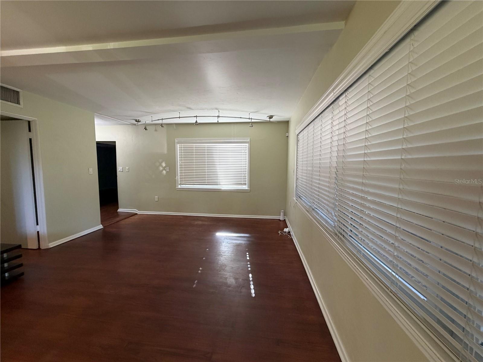 GOLF VIEW ESTATES - Residential Lease